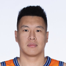 闫鹏飞